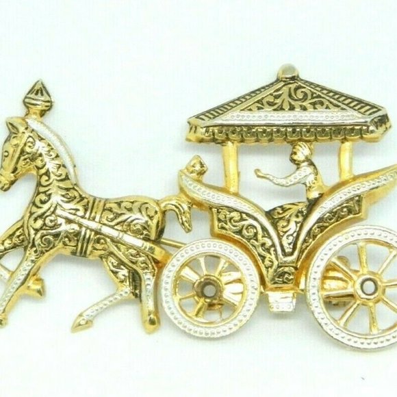 Vintage Jewelry - Damascene HORSE and Carriage BROOCH Gold Tone